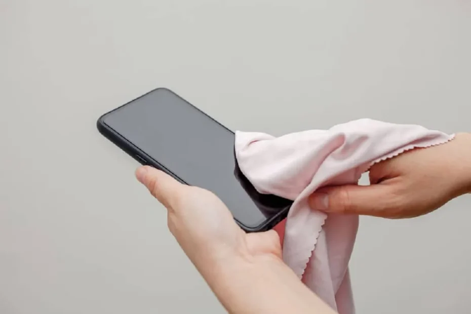 Ako správne vyčistiť obrazovku mobilného telefónu